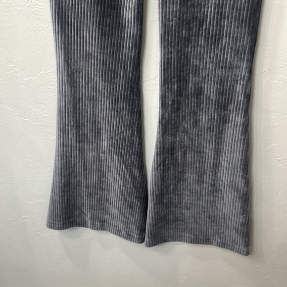 Aerie gray ribbed flare pants size small long. NWT. - Picture 7 of 13
